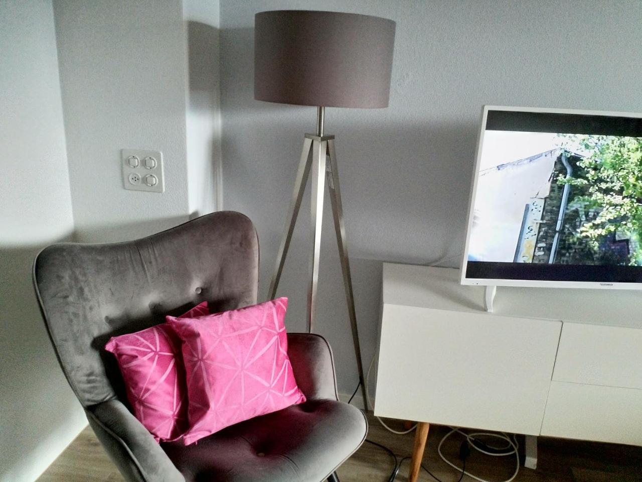 Swiss Seeblick Apartment Mit Hotelanbindung 베아텐베르크 외부 사진