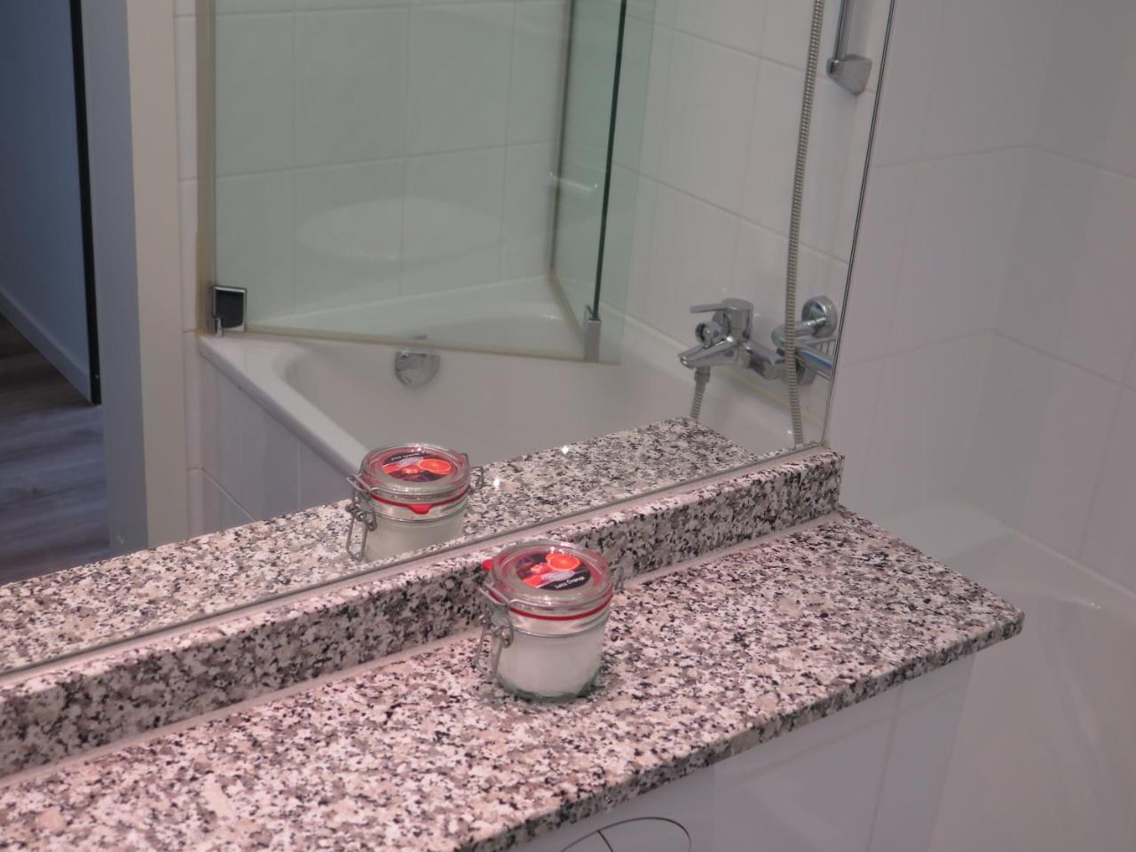Swiss Seeblick Apartment Mit Hotelanbindung 베아텐베르크 외부 사진